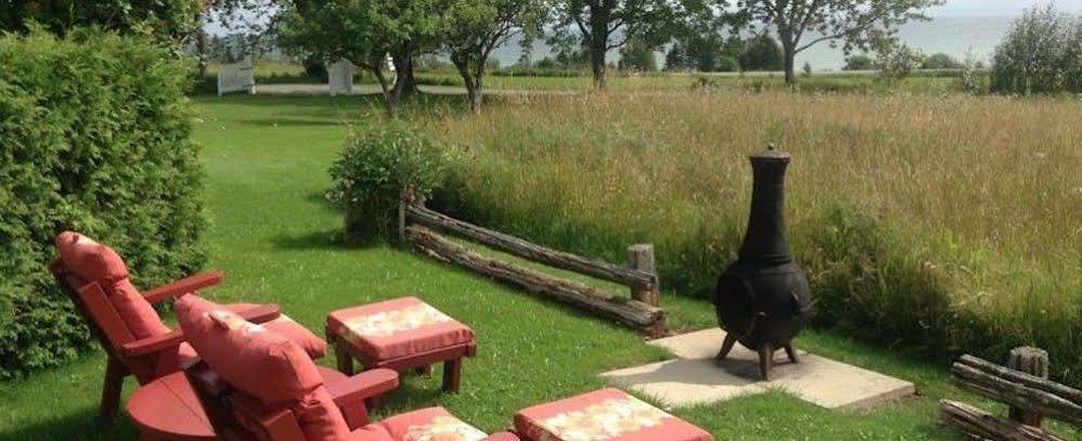 Gite Les Acres Tranquilles B&B Port-Daniel Eksteriør billede