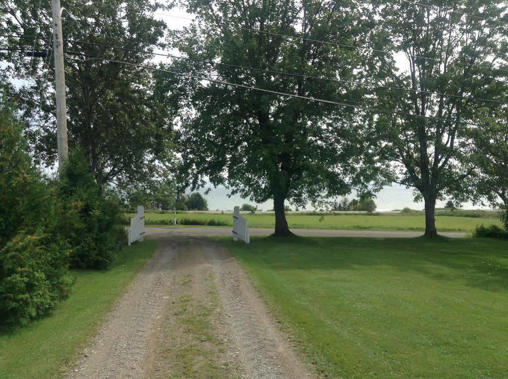 Gite Les Acres Tranquilles B&B Port-Daniel Eksteriør billede